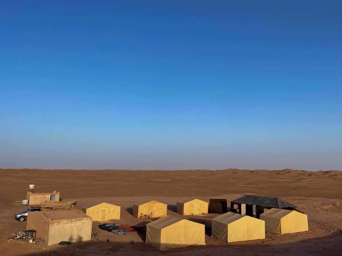 فندق Bivouac Les Nomades & Foum Zguid To Chegaga Tours المظهر الخارجي الصورة