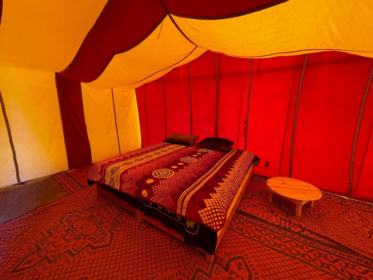 فندق Bivouac Les Nomades & Foum Zguid To Chegaga Tours المظهر الخارجي الصورة