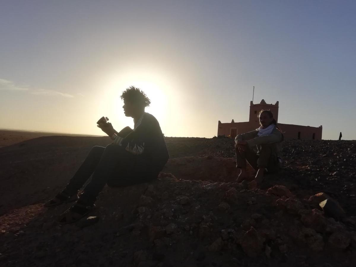 فندق Bivouac Les Nomades & Foum Zguid To Chegaga Tours المظهر الخارجي الصورة