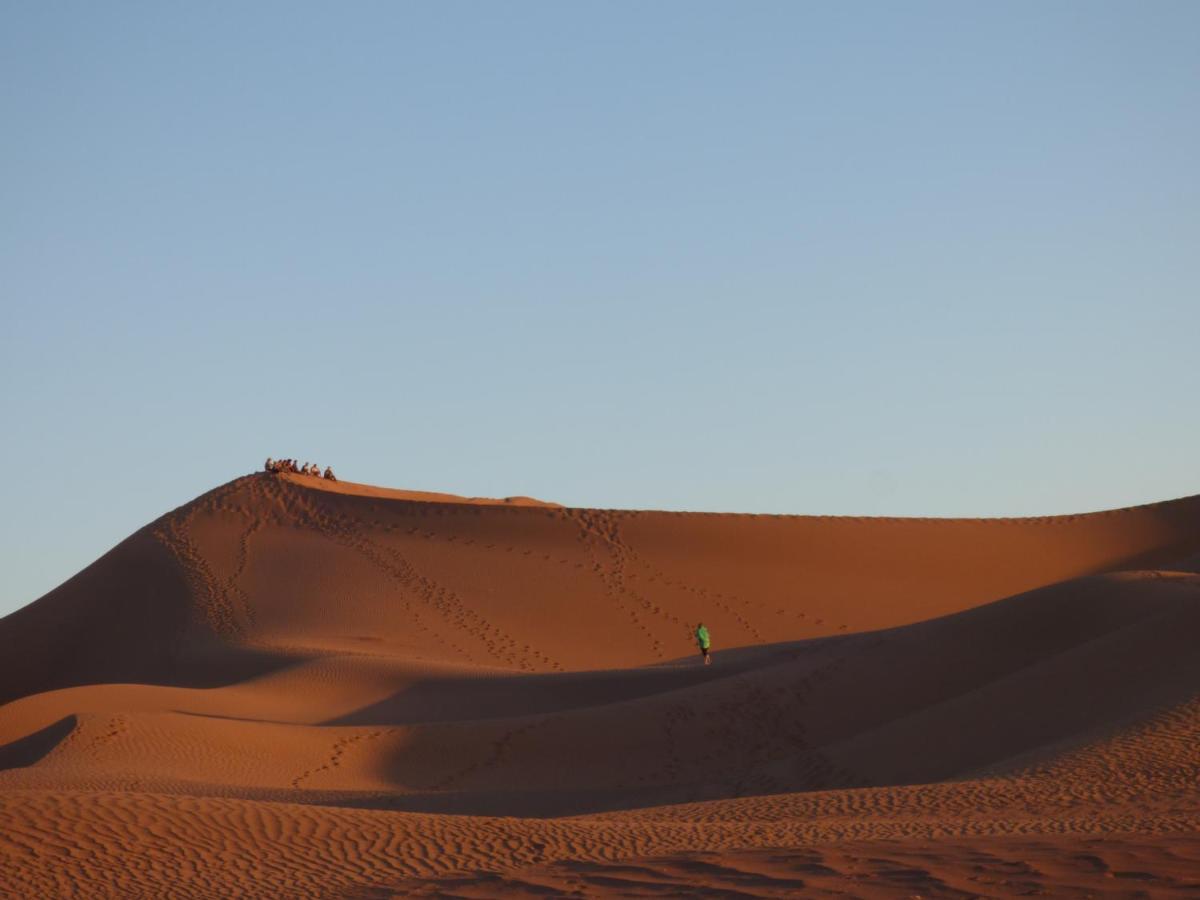 فندق Bivouac Les Nomades & Foum Zguid To Chegaga Tours المظهر الخارجي الصورة
